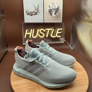 Adidas Swift Run Women Shoes Green/Grey Size 7.5